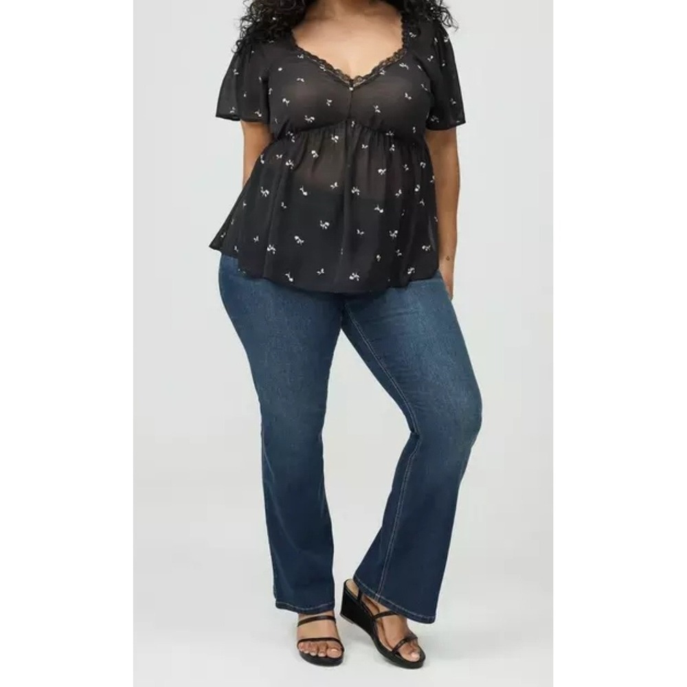 Torrid Luxe Western Bootcut Jeans Super Stretch Biker Cowgirl Size 22T Festival